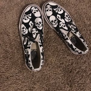 Skull slip on Vans